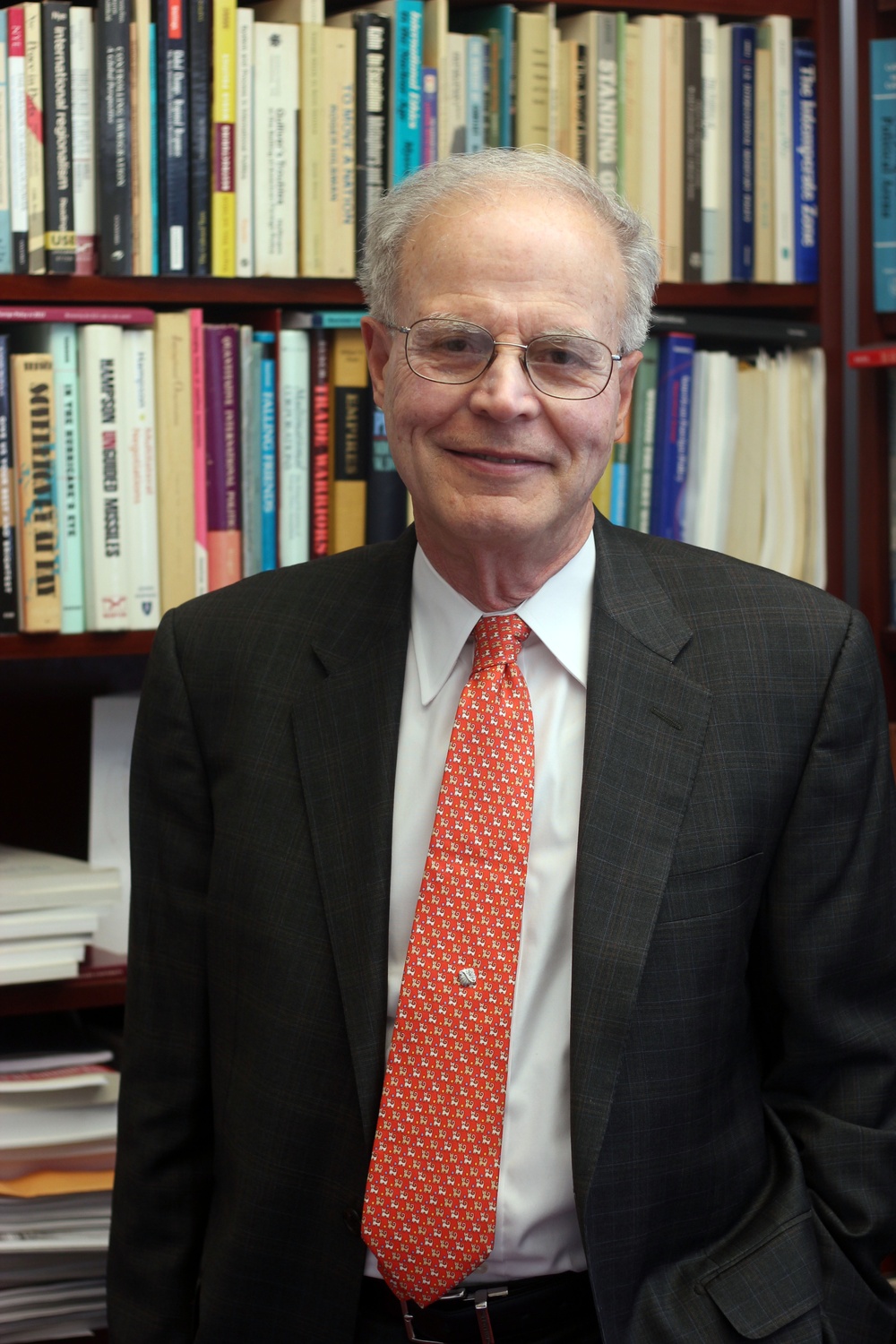 Jorge I. Domínguez