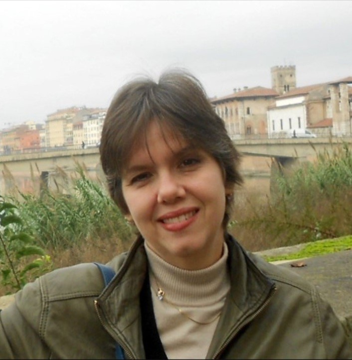  Mayerín Bello